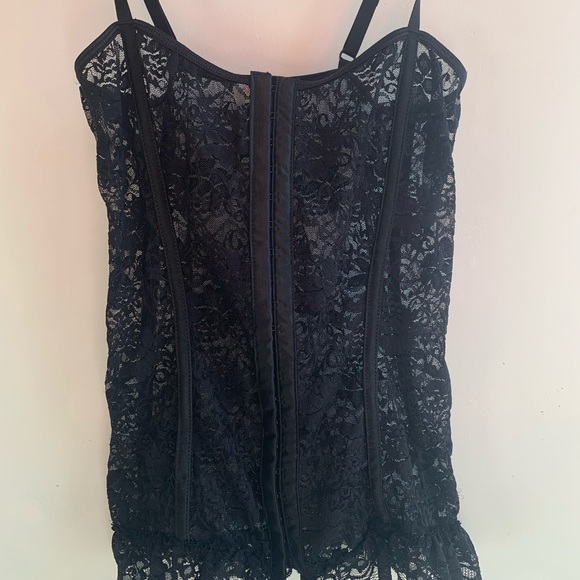 Black lace bodice lingerie 🖤 - Picture 2 of 3